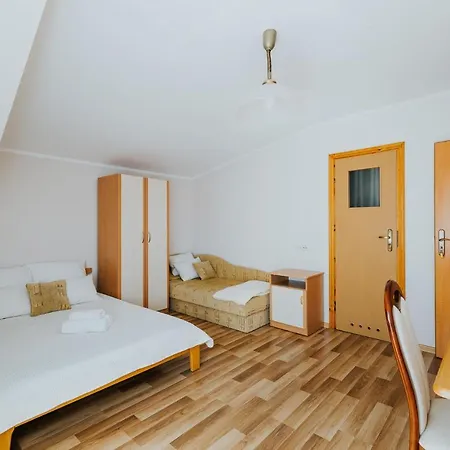 Karol Guest house *
