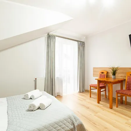 Guest house Karol Karwia